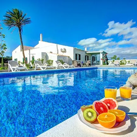 Villa Sleeps 8 Pool Air Con Wifi *