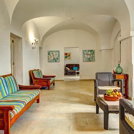 Sleeps 8 Pool Air Con Wifi Villa *