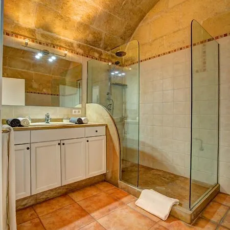 Βίλα Sleeps 8 Pool Air Con Wifi Alaior