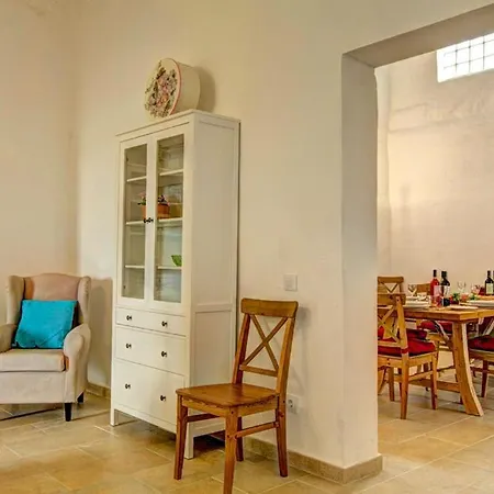 Βίλα Sleeps 8 Pool Air Con Wifi Alaior
